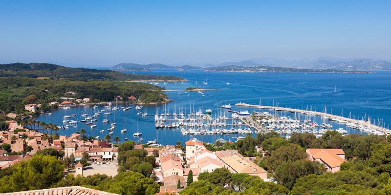 Trois îles des côtes françaises  à découvrir